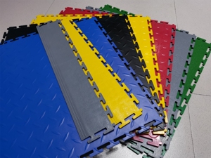 Suelo de PVC Ignífugo y Autoblocante, Cumple con las Normas de Seguridad Industriales - Product Image 6