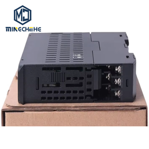 Controlador de Temperatura Digital E5DC-RX0DSM-815 1/32 DIN con Salida de Relé y Control PID - Product Image 1