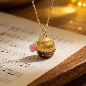 Collana con ciondolo a catena a forma di scatola di cioccolatini rosa con stemma retrò, design a piccola tiratura, stile Ins, per ragazza, con apertura e chiusura, ispirazione buddista - Product Image 2