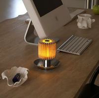 Lampe de table rétro française en aluminium et tissu avec chargeur USB, batterie incluse, commande tactile, idéale pour restaurant, bar, camping, extérieur
