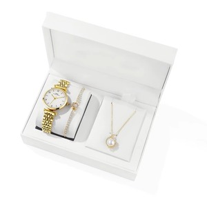 Ensemble de bijoux pour femme tendance : Montre minimaliste dorée à quartz en acier inoxydable résistante à l'eau et collier avec pendentif perle - Product Image 2