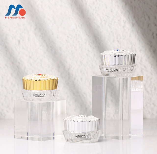 In Stock Luxury10g Acrylic Cosmetic Essence Jar Lid with Screw Top and Diamond Plastic Cap for Skin Care Face & Eye Cream