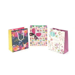 Sacs en papier personnalisés de luxe avec logo, petits sacs cadeaux en papier blanc avec cordon en coton, impression 4 couleurs pour l'emballage artisanal - Product Image 2