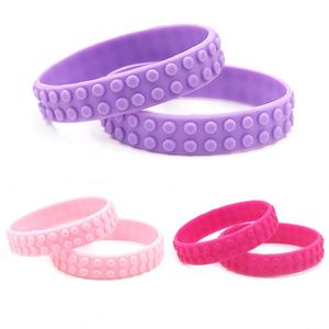 กำไลข้อมือซิลิโคนแบบกำหนดเอง พร้อมโลโก้สีนูน  รับดรอปชิป - Product Image 2