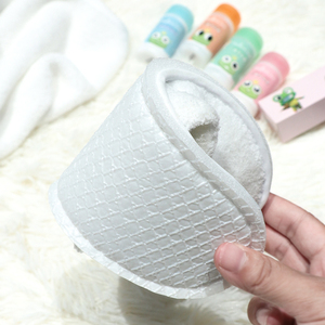 Eco Friendly personalizzato bambini Coral Fleece usa e getta Pvc Soleslippers bagno bambini pantofole bianche dell'hotel <span class=keywords><strong>con</strong></span> <span class=keywords><strong>elastico</strong></span> - Product Image 4