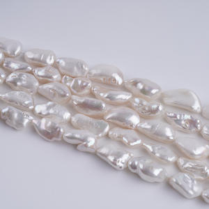 ลูกปัดน้ำจืดสีชมพูทรงกระดุม ขนาด 12-15 มม. รูตรงแบบบาร์โลว์ รูปทรงไม่สมมาตร ทำมือ สำหรับงาน DIY ขายส่ง - Product Image 4