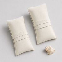 Pochette cadeau en microfibre blanche avec logo personnalisé, douce, anti-rayures, anti-poussière, pour bagues, voyage, OEM, pochette en micro-suède blanc pour bijoux