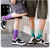 Nouvelle Arrivée Automne Hiver Chaussettes Tie-Dye Dégradées Couleur Macaron Chaussettes Décontractées Superposées Chaussettes de Sport Mi-Longues en Coton pour le Basketball