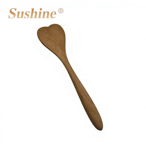 Cucchiaio a Forma di Cuore in Legno di Faggio Ecologico per Zuppa Utensile da <span class=keywords><strong>Cucina</strong></span> Regalo per <span class=keywords><strong>la</strong></span> Festa della Mamma - Product Image 3
