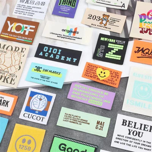 Etiquetas de Ropa Personalizadas con Logotipo Privado, Etiquetas Tejidas de Alta Densidad para Prendas, Etiquetas de Cuello Personalizadas - Product Image 4