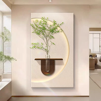 Lukisan Dekoratif Modern Dengan Tekstur Batu Pasir untuk Dekorasi Rumah Gaya Vertikal Dengan Vas Kaca dan Mural Berlampu LED