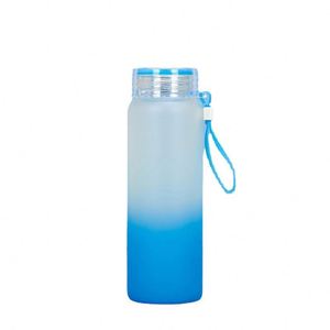 Botella de vidrio degradado reutilizable de 500 ml con línea de medición para fitness - Product Image 3