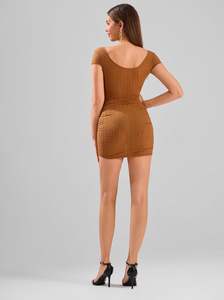 فساتين وصيفات العروس الصيفية القصيرة غير الرسمية للنساء من الشيفون، فساتين رسمية مطوية بياقة على شكل V وتصميم ضيق بدون أكمام، فساتين قصيرة للنوادي بلون طبيعي - Product Image 2