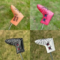 Nouveau pour Web Pattern : Housse de putter à angle droit avec broderie en cuir PU et design protecteur