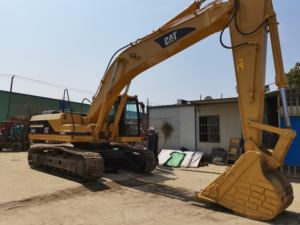 ขายด่วน CAT330B ใช้งานมาแล้ว 1400 ชั่วโมง สภาพดี สีเดิมจากญี่ปุ่น เกียร์และเครื่องยนต์จากญี่ปุ่นเป็นส่วนประกอบหลัก - Product Image 4
