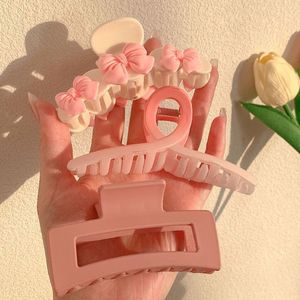 Set di fermagli per capelli con fiocco e decorazioni a cuore in stile dolce - Graziosi fermagli opachi per ragazze, perfetti per l'acconciatura quotidiana - Product Image 4