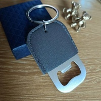 Porte-clés de bière en cuir pu sublimation promotionnelle ouvre-bouteille blanc