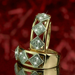 Vintage Rhombus Huggie Earrings for Women Minimalist Geometric Ear Cuff Daily Fashion Jewelry - Product Image 3