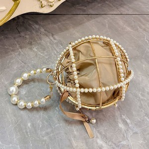 Sac à main sphérique ajouré tendance en PVC, style panier à légumes, sac de soirée en forme de cage à oiseaux orné de perles, en polyester Tanjing - Product Image 4