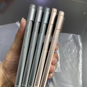 Smartphone Pixel 8 Argent Or Rose Corps en Aluminium Boutons Latéraux Plusieurs Couleurs Disponibles - Product Image 1