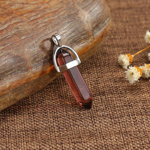 Vente chaude Naturel Améthyste <span class=keywords><strong>Rose</strong></span> Cristal Blanc Colonne Hexagonale Pendentif Charme pour Collier Fabrication <span class=keywords><strong>de</strong></span> Bijoux - Product Image 3