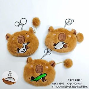 Portamonete in Peluche Ricamato a Forma di Capibara 11x12cm con Portachiavi e Design Orsetto con Pompon - Product Image 3