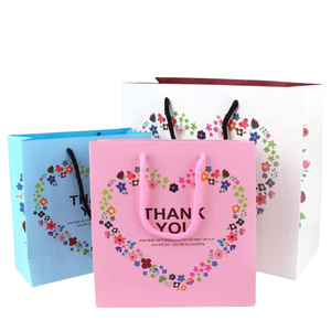 Sacs de transport de papier d'art de luxe qui respecte l'environnement emballage blanc fait sur commande de bouquet pour la conception mignonne de client de fleur de supermarché - Product Image 2