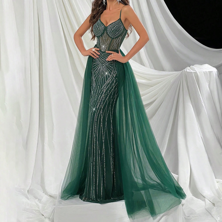 Tight Emerald Green Dress - V-Neck Knee-Length Elegant