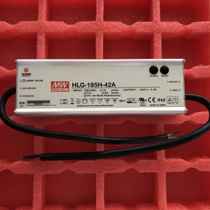 MEAN WELL 185W Tension et courant constants Pilote LED Série HLG-185H 12V-54V Utilisation industrielle Multi-Protection - Product Image 2