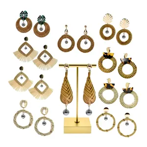 Venta caliente de la joyería de las mujeres de moda perla pendientes hecho a mano de ratán pendiente hoja verde Carey pendiente - Product Image 1