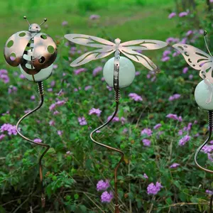 Décor de jardin rétro en métal, lumineux dans la nuit, coccinelle, artisanat en métal, décoration de jardin