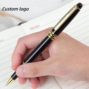 Stylo en métal noir personnalisé de luxe de haute qualité avec logo gravé au laser, écriture fluide, idéal pour les cadeaux d'affaires - Product Image 4