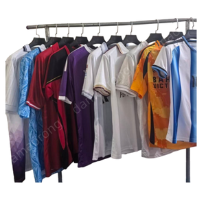 Kostenloser Versand Fußballtrikot Komplettset Fußballuniform Fußballshirts Fußballtrikot Nationalmannschaft Retro-Trikot - Product Image 4