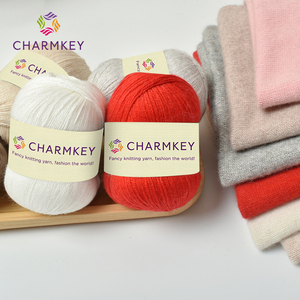 Commercio all'ingrosso di magazzino 50 grammi per pz composizione di <span class=keywords><strong>lana</strong></span> 3%, nylon 70%, viscosa 5% <span class=keywords><strong>e</strong></span> 22% acrilico <span class=keywords><strong>Cashmere</strong></span> come filato per uncinetto - Product Image 4