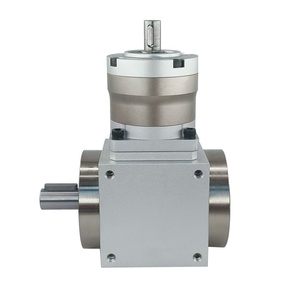 Caja de Engranajes de Dirección de Eje Doble de Ángulo Recto 3F FAMED AT065AS -L1 -001, Alta Precisión, Reducción de Velocidad, Eje Hueco, ISO9001 CE - Product Image 3