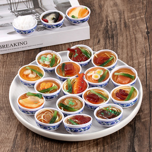 Porte-clés pendentif bol en porcelaine <span class=keywords><strong>bleu</strong></span> et blanc de 4 cm, modèle de jouet miniature de nourriture simulée de style chinois - Product Image 4