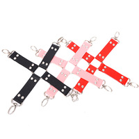 Jouets sexuels pour adultes, harnais de bondage en cuir BDSM avec boucles à verrouillage croisé, menottes pour les mains et les pieds, accessoires d'entraînement SM, OEM ODM