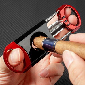 Cortador de cigarros en forma de V de acero inoxidable portátil para accesorios de cigarros - Product Image 1
