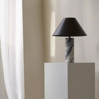 Lampe de table en marbre naturel moderne, lampe de bureau à base cylindrique en marbre avec abat-jour en tissu pour chambre à coucher, salon
