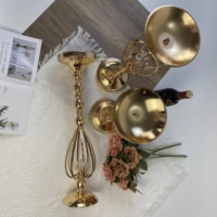Vente en gros d'usine, couronne dorée en fer électrolytique pour mariage, centre de table, support à fleurs, décoration de table pour boutique de mariage