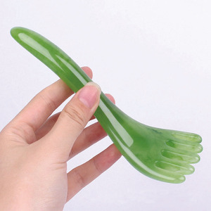 Vente en gros peigne de massage en résine masseur de tête à la cire d'abeille <span class=keywords><strong>gua</strong></span> <span class=keywords><strong>sha</strong></span> dos guasha grattoir masseur en plastique du cuir chevelu cinq griffes à vendre - Product Image 1