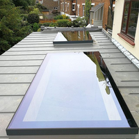Fenêtre de toit en aluminium à double vitrage avec insonorisation pour application au sous-sol