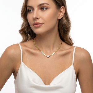 Collar de Acero Inoxidable con Colgante de Corazón, Cadena Plana de Serpiente Chapada en Oro de 18K, Gargantilla de Amor con Circonitas para Mujer - Product Image 1