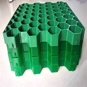 Gazon HDPE recyclé Protection de la chaussée 38cm 50cm 78cm Grille d'herbe de parking Vietnam Cellule de <span class=keywords><strong>fleur</strong></span> en plastique Produits de terrassement - Product Image 1