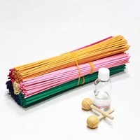 Bâton de diffuseur d'huiles essentielles pour la maison Bâtons de roseau de couleur naturelle Tiges de rotin synthétiques 3mm 4mm 5mm 6mm Désodorisants noirs et blancs