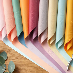 Papier d'emballage pour fleurs en BOPP imperméable de couleur unie, élégant, fait main, pour origami, emballage cadeau, vente en gros, 55x53cm - Product Image 2
