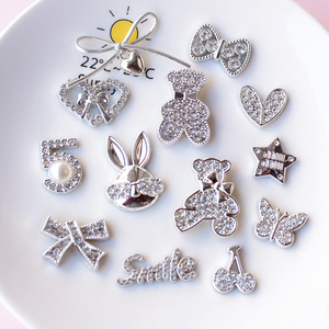 <span class=keywords><strong>Dulce</strong></span> Cool Metal plateado conejo oso mariposa pajarita estrella de cinco puntas amor joyería accesorios teléfono caso Diy Material - Product Image 1