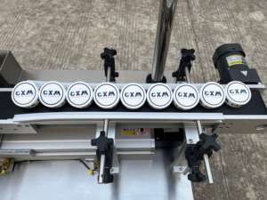 Etiquetadora superior e inferior de alta precisión para envases de alimentos y cosméticos - Product Image 2