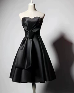 Nouvelle robe mini en satin sans bretelles de style Hepburn, robe noire élégante, silhouette trapèze, robe de soirée, <span class=keywords><strong>tenue</strong></span> de sœur, 2025 - Product Image 3