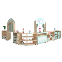 Ensemble d'angle de mobilier de maternelle en bois de frêne avec armoire, table de formation, chaise et cloison